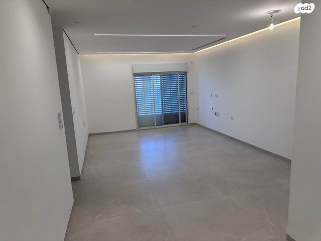 דירה, נתיב חן 61, נווה שאנן, חיפה