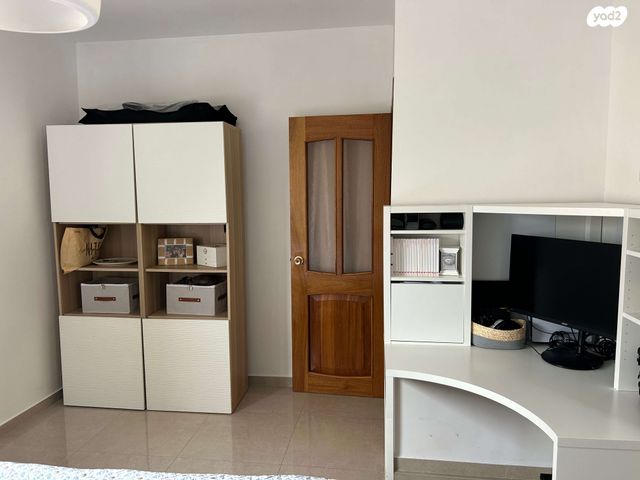 דירה, דוד פ. מרץ 28, רמת שרת, ירושלים