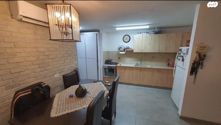 דירה, מוהליבר 28, מכב"י, יהוד מונוסון