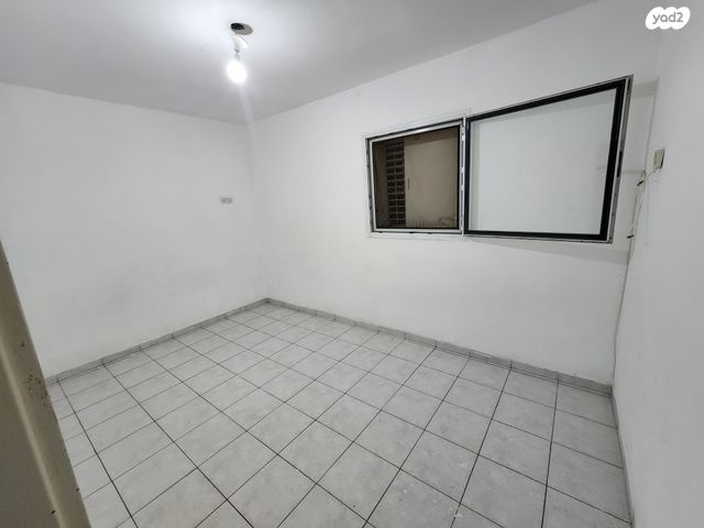 גג/ פנטהאוז, נהלל 4, הפארק - צפון ותיק, חדרה