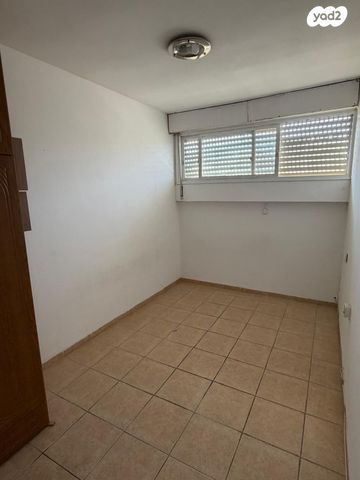 דירה, גדליהו 23, נווה שאנן, חיפה