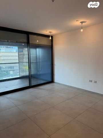 דירה, תוצרת הארץ 5, נחלת יצחק, תל אביב יפו