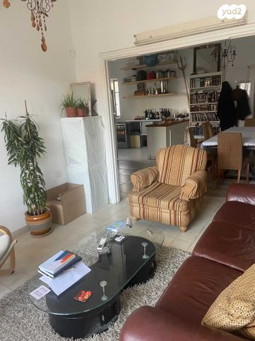 דירה, יורדי הסירה 2, קטמון הישנה, ירושלים