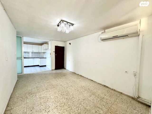 דירה, גלעינית 5, יפו ד', גבעת התמרים, תל אביב יפו