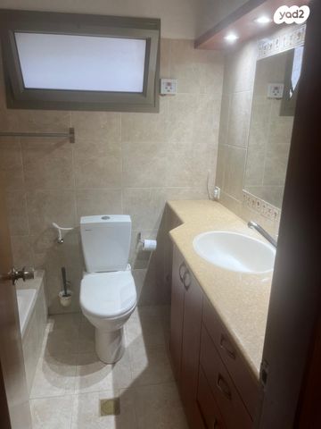 דירת גן, המייסדים 1, כפר הרא''ה, כפר הרא"ה