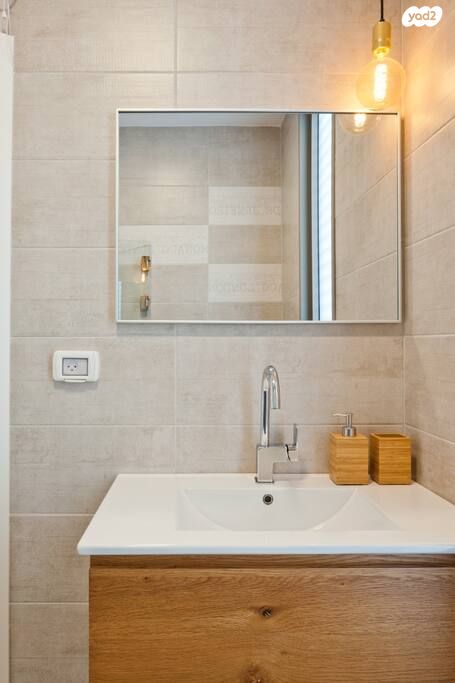 דירה, רמב"ם 9, הגבול רוטשילד, בת ים