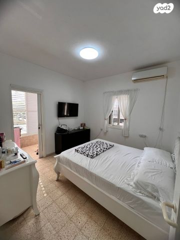 דירה, המעגל 25, שכונת חשמונאים, מרכז העיר א, רמת גן