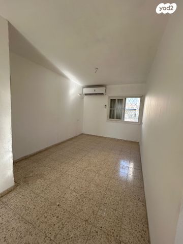 דירה, דבורה הנביאה 14, נווה נחל, בית שאן