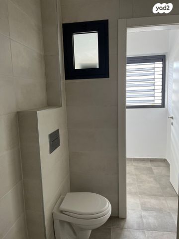 דירה, טרומפלדור 65, כפר גנים א, פתח תקווה