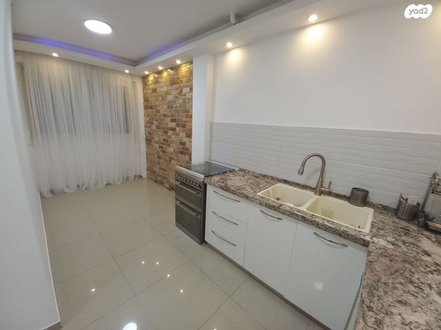 אריה בן אליעזר 37