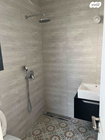 דירה, הגיתית 24, נווה מנחם, קרני שומרון