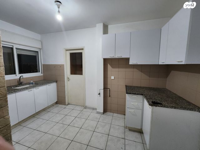 גג/ פנטהאוז, נהלל 4, הפארק - צפון ותיק, חדרה