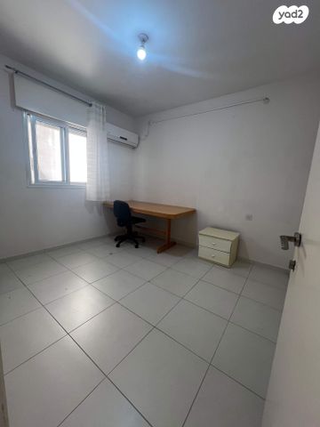 דירה, המכבים 11, מרכז העיר, קרית שמונה