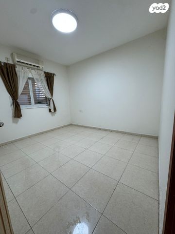 דירת גן, אחד העם 47, רמת השקמה, רמת גן