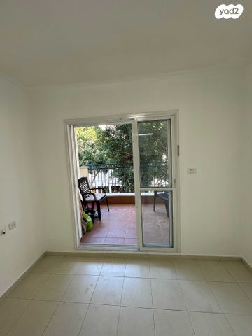 דירה, מנחם רצון 40, מחנה יהודה, פתח תקווה