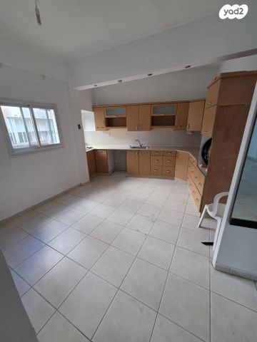 זלטופולסקי 26