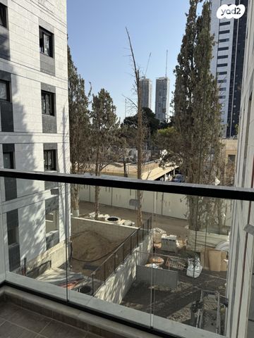 דירה, מבצע סיני 14, רמת יוסף, בת ים