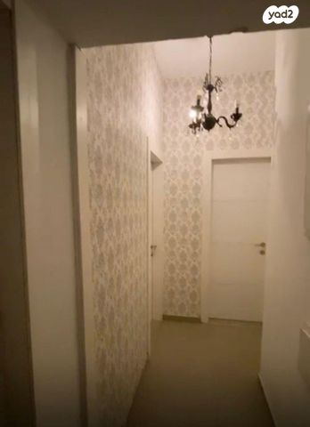 דירה, דרך בן גוריון 81, שכונת הלל, רמת גן