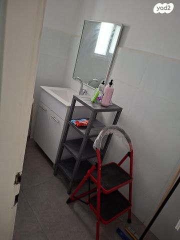 דירה, מרדכי רודין 2, מרכז העיר, חדרה