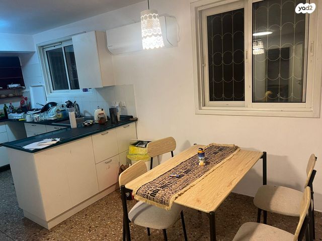 דו משפחתי, דרך הפרחים 7, שדה ורבורג, שדה ורבורג