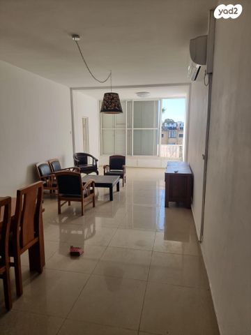 דירה, שדרות הגעתון 11, שאר העיר, נהריה