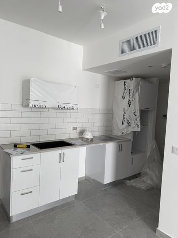 דירה, מבצע סיני 14, רמת יוסף, בת ים