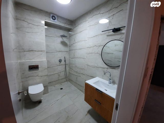 דירה, חייא ובניו 29, שיכון ג, טבריה