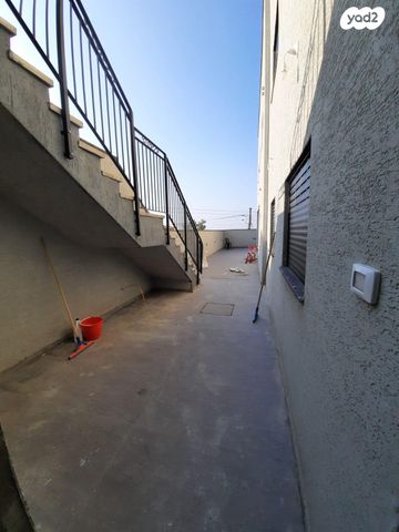 דירה, חייא ובניו 29, שיכון ג, טבריה