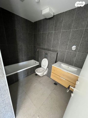 דירה, יצחק אפשטיין 7, הצפון החדש - כיכר המדינה, תל אביב יפו