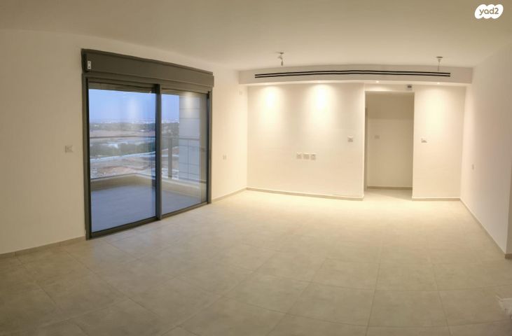 דירה, לאה גולדברג 1, תלמי מנשה, באר יעקב