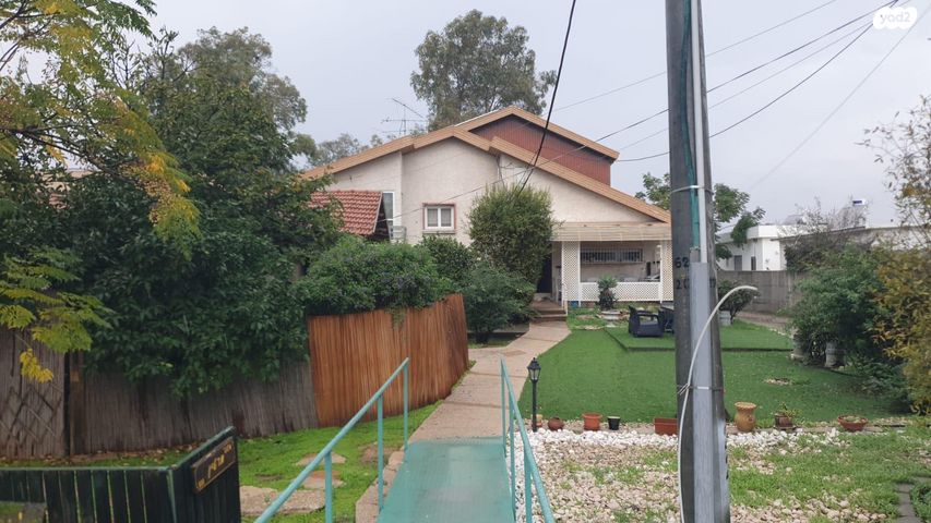 יחידת דיור, הרימון 76, צפריה, צפריה