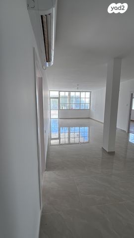 גג/ פנטהאוז, א.ד. גורדון 58, צפון מערב מרכז העיר, נתניה