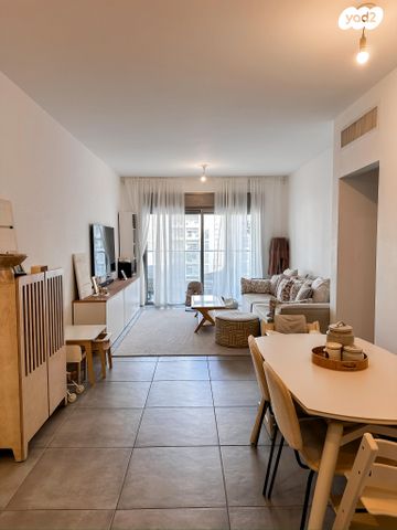 דירה, מאיר גרוסמן 10, נווה עופר, תל כביר, תל אביב יפו