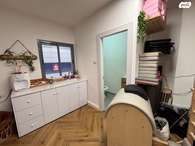 חנויות/ שטח מסחרי, העצמאות 4, נווה אליאס, טירת כרמל