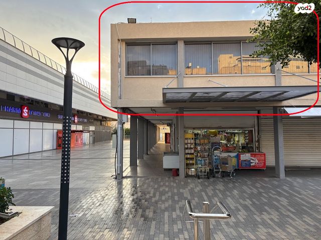 חנויות/ שטח מסחרי, העצמאות 4, נווה אליאס, טירת כרמל