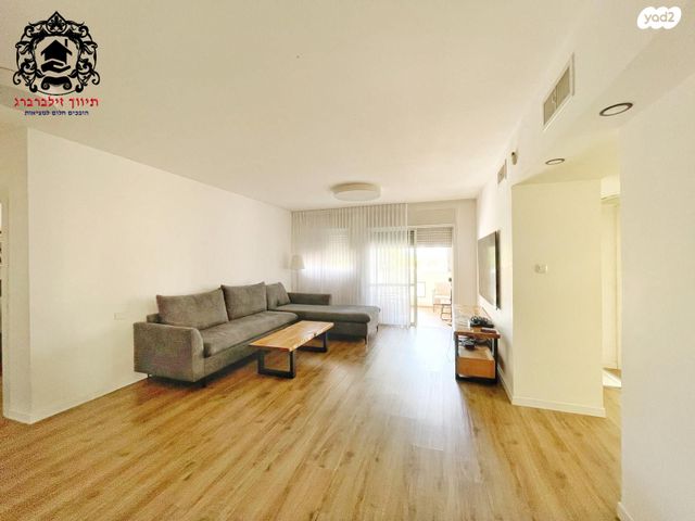 הר הצופים 27