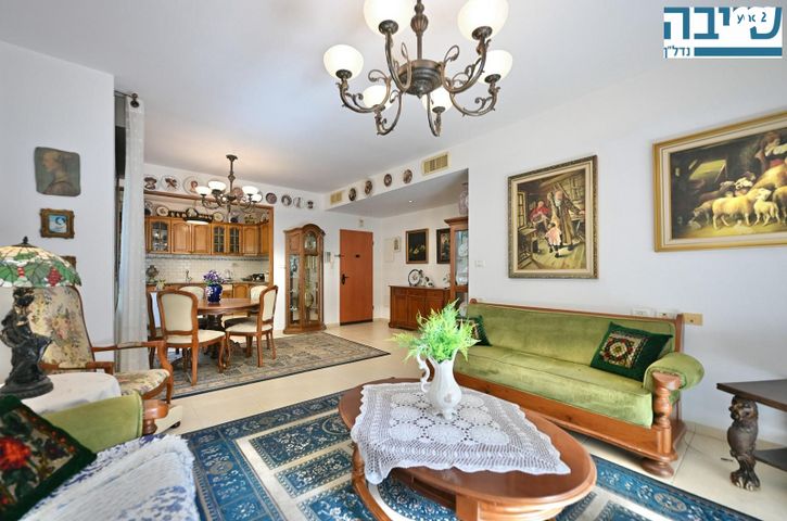 דירה, אהרון אייזנברג, א' / צפון מזרח העיר, רחובות