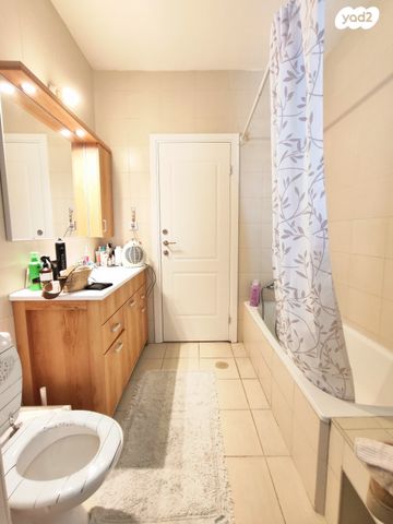 דירה, היסמין, הפרחים, כפר סבא