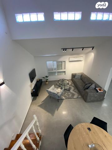 דופלקס, המצביאים 11, נאות יצחק, לוד