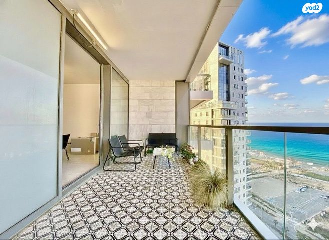 דירה, שדרות רחבעם זאבי 13, גבעת אולגה, חדרה