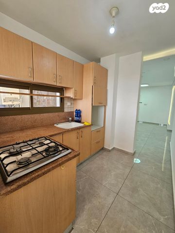 דירה, סרן דב, נווה זאב, נאות אילן, באר שבע