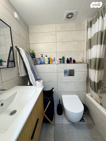 דירה, הנרייטה סולד, קרית היובל, ירושלים