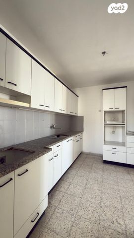 דירה, אברבנאל 12, רמב"ם, ראשון לציון