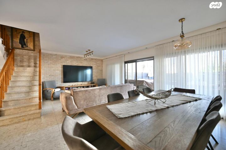 בית פרטי/ קוטג', המגילה, נווה חוף, ראשון לציון