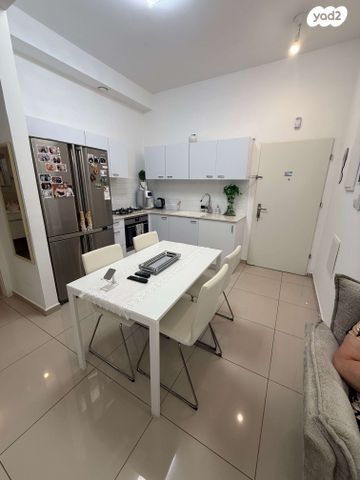 דירת גן, יהושע חנקין 33, אגרובנק, חולון