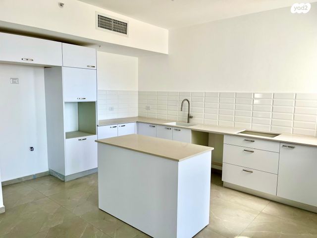 דירה, יפה ירקוני, דרום חדש, פארק הים, בת ים