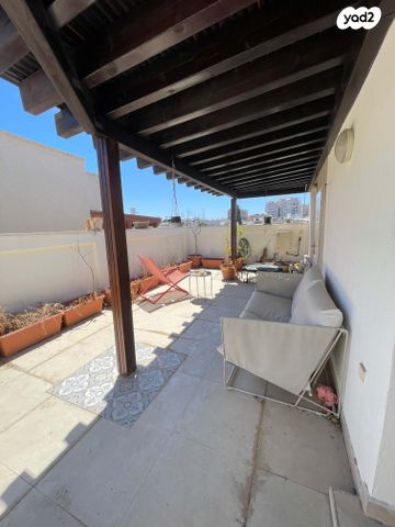 גג/ פנטהאוז, ויקטור הוגו, צהלון, שיכוני חסכון, תל אביב יפו