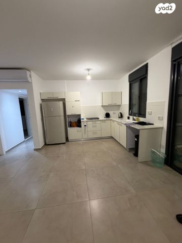 דירה, אריאל שרון, נווה שרון / שער העיר, נתיבות