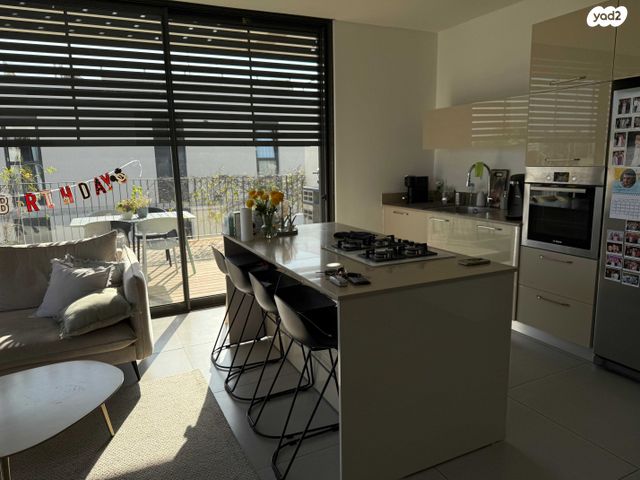 גג/ פנטהאוז, הרוגי מלכות, רמת החייל, תל אביב יפו