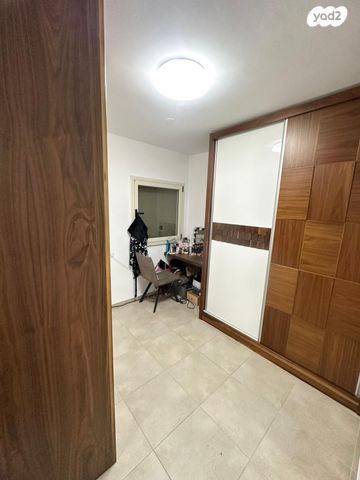 דירה, הדס, כרמיאל